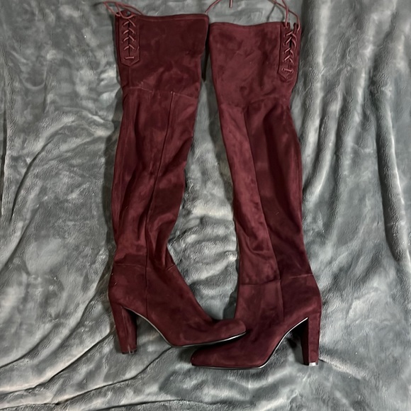 Thigh high burgundy faux suede boots - Picture 1 of 4